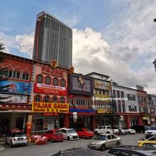 3-Storey Shoplot 