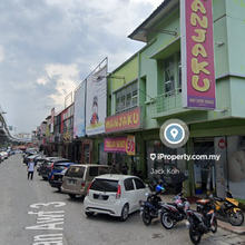 Shop For Sale @ Ampang Waterfront , ROI 5.5%