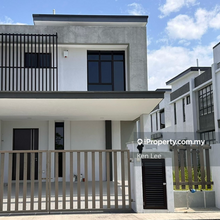Cheapest semi-d in ecohill 2