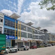 End Lot 3 storey shop for sale, Klang, below market, Tenanted,Selangor