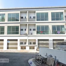 Facing Main Road 22x75 Bandar Bestari 3 Sty Shoplot Bayuemas Klang