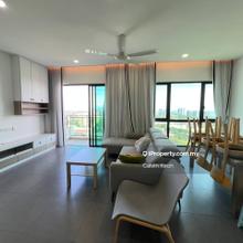 Middleton Condominium Fully Renovated 1409sqft 2 Car Park Gelugor