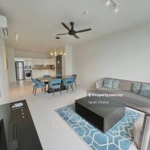 Luxury 2 Br Pavilion Embassy KLCC - Walk to LRT & KLCC