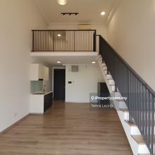 Well-maintained partially furnished soho unit for sale. 