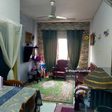 Pangsapuri mawar jaya , mid floor unit, limited unit ,well kept 