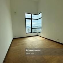 4 Carparks Corner Unit High Floor The Address 1679sf