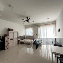 High Floor Great View unit w Balcony, Cybersquare near dpulze tamarind