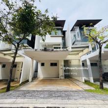 Terrace house for Sale