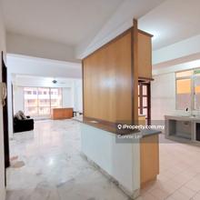 C H E A P price Happy Garden Condominium for Sale