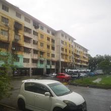 Lily apartment Rawang