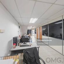 Vacant shop for sale taman palm grove good location