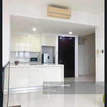 Vacant high floor well kept