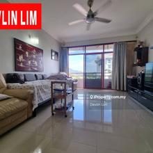 Fully Refurbished & Renovated Unit ; Turf Club View ; 2 Car Park 