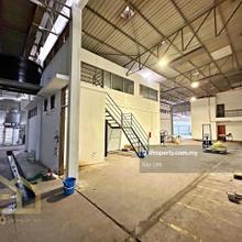 Corner 1.5 Storey Semi D Factory at Pandamaran For Rent