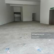 Semenyih Eco Majestic Shop for Rent- Corner, Facing Jaya Grocer,Vacant