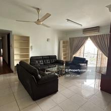 3 Car Park, Pool View, Walking Distance to Kiara 163