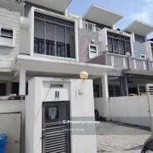 For Rent- Alam Impian 2.5  Superlink 
