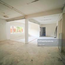 Bungalow House for rent at Taman Yarl