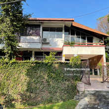 Potential to remodel house in Seputeh