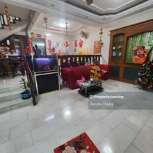 Taman Pelangi @ Jalan Sri Pelangi Double Storey House For Sale