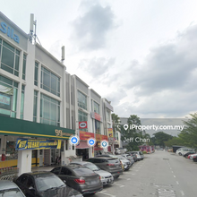 3 Storey Shop @ Taman Equine