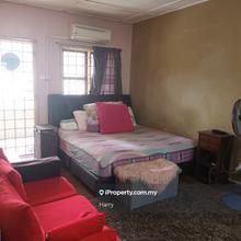 Double Storey House near Sunway Pyramid