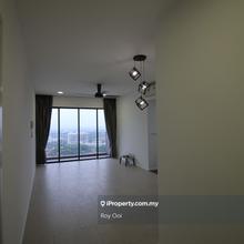 Three Carparks Freehold 1,044 sqft Geo Bukit Rimau Condo for Sale