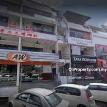 Renovated & Fully Furnished, Near LRT station