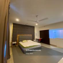 Trefoil Setia alam( almost furnished studio parking )