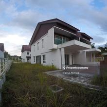 Semi-D house for Sale