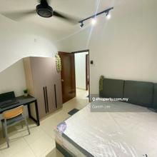 Middle Room For Rent at Medan Putra