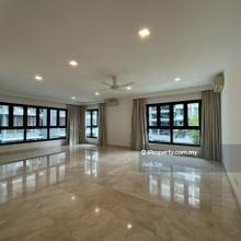 Big Layout unit in Embassy Row