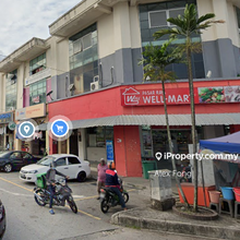 Corner 3 Storey Shop For Rent