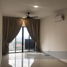 Well maintain unit with klcc view for sell 