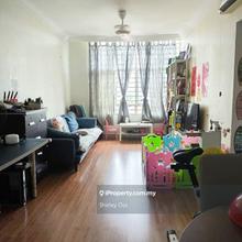 Corner unit, come with 2 carparks, side by side