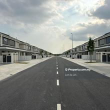 Corner Unit with super big land, Very Low density and brand new