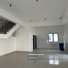 Type C Bandar Rimbayu Robin 2sty endlot 24x65 for rent