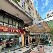 For Sale Unique 3 1/2 Storey Shop in Plaza Damas, Sri Hartamas 