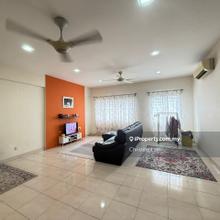 Lagoon Suites Kota Kemuning Condominium For Sale