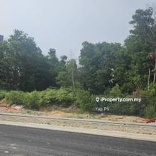 Commercial Land @ Putra Height For Rent 