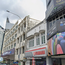 Mainroad prime location Freehold