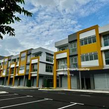 Big Size 3 Storeys Shoplot at Molek For Sale