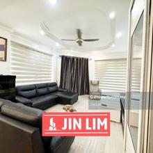 Good deal unit for sale in Gold Coast, call now for arrangement.