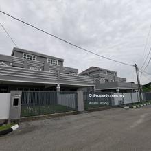 Big Size And Brand New 2.5 Storey Semi D Town Centre Taman Tiong