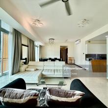 Clean well maintained with balcony