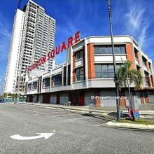 Corner unit available rent 3 storey