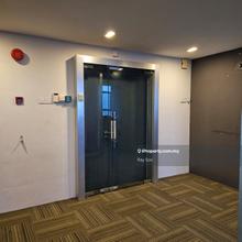 Office For Sales Partly Furnished Renovation