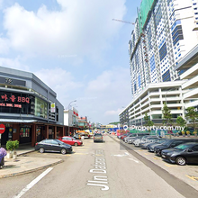 Exclusive Corner Shop at Cheras Traders Square Shop For Sale