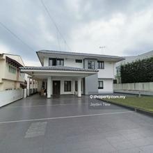 Jb town taman pelangi jalan Serampang commercial house