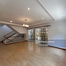 Quiet and well maintained unit surrounded by greenery